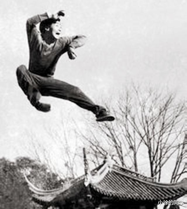 六小龄童|猴王六龄童追悼会：唐僧送最后一程，现场上千人送行