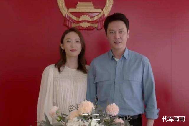 冯绍峰|43岁冯绍峰与童瑶演情侣引发热议！离开赵丽颖1年后，他彻底变了