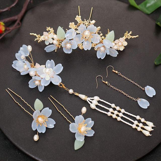 |当我们需要领导帮助时,心理会产生一种认可与欣喜