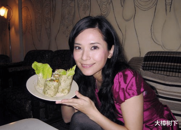 郭羡妮|被誉为“李嘉欣第二”的郭羡妮，和温兆伦高调恋爱被雪藏，后成小三爱上陶大宇