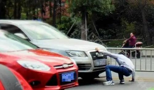 女司机意外碾死碰瓷女,家属开口就要一百万,宣判结果很公道