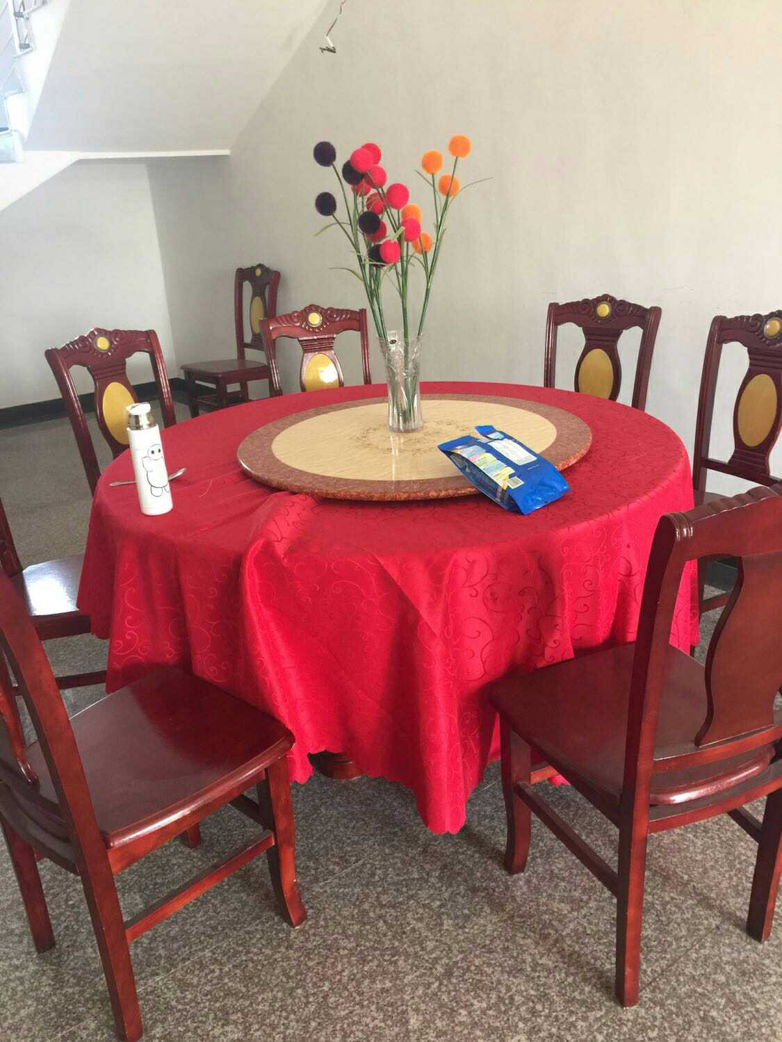 闺蜜的农村婚房,说是全村最豪华的,但卫生间这样不尴尬吗?