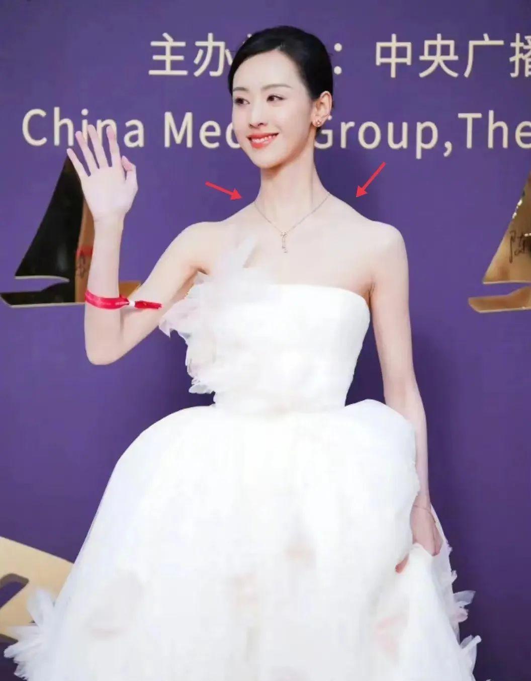 杨幂|8位女星的生图：杨幂腿不直，赵丽颖身材比例受争议