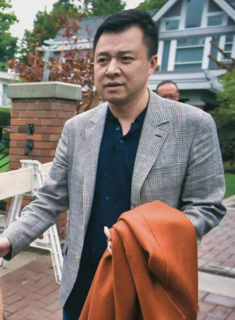 孟晚舟|孟晚舟:2段婚姻4个孩子,风光背后离不开平凡丈夫的支持