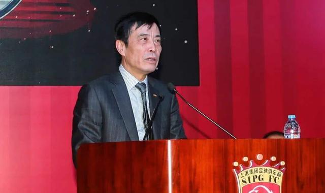 陈戌源|下午1点！中国足球迎喜讯，105球归化大神回归，曝陈戌源亲自运作