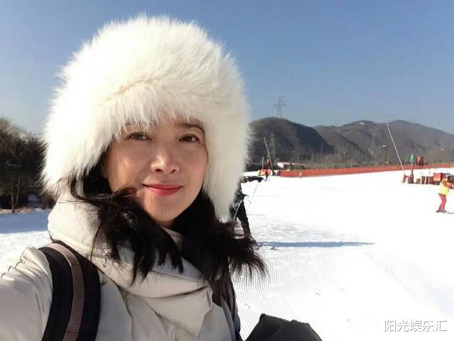 何晴|何晴:抛弃同居5年的刘威,转头爱上许亚军,终究是真情错付