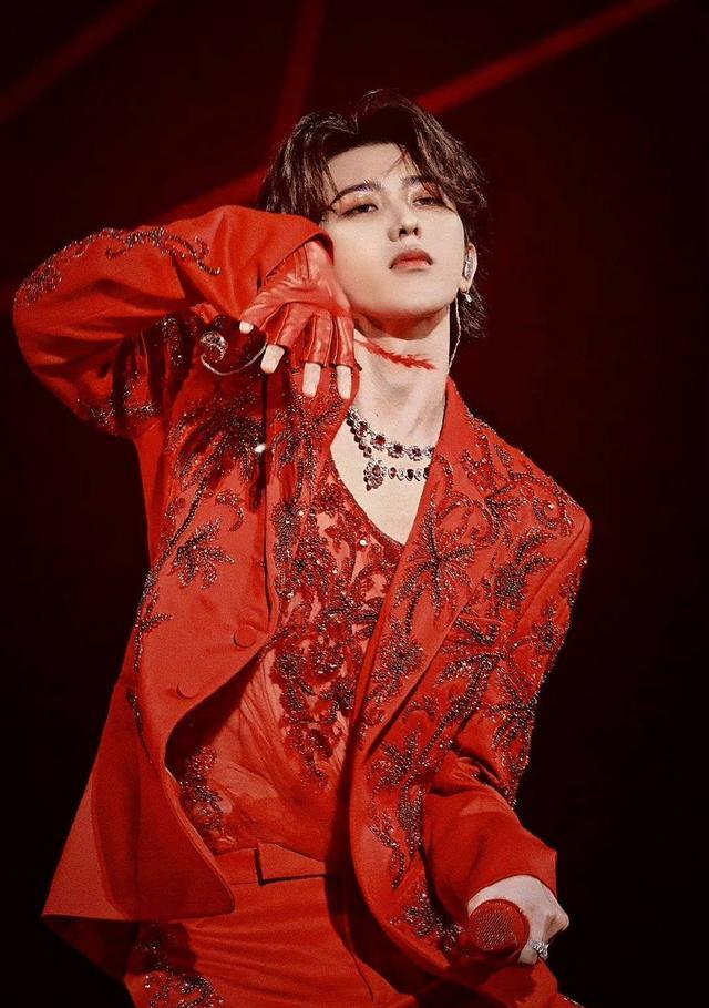 官宣|蔡徐坤高质量代言官宣！涵盖顶尖各个行业，网友：难怪之前黑他！