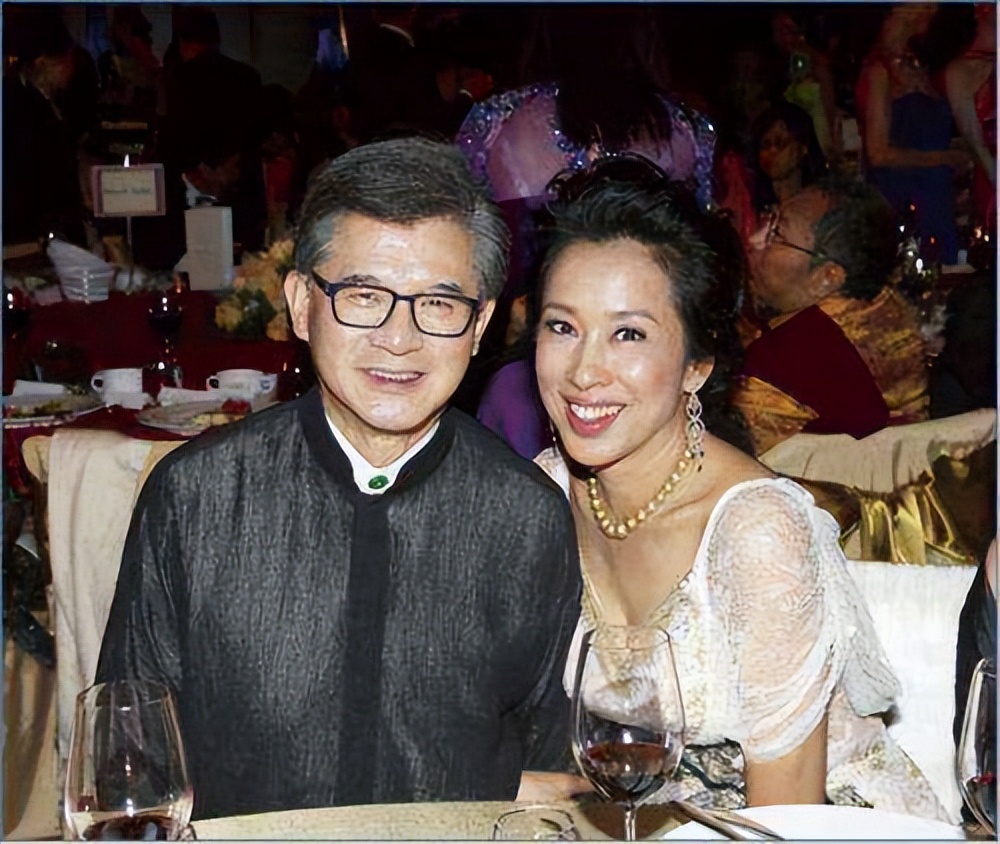 这!就是街舞|64岁前港姐朱玲玲：多子多福两嫁豪门，只因长得漂亮？