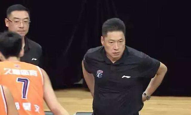 上海男篮|CBA重要转会正式完成！明星后卫加盟上海男篮 李春江没看错
