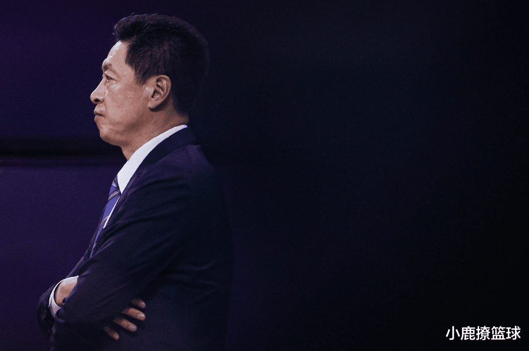 上海男篮|上海男篮面临阵容大调整！外援一个不留，李春江寻找国手后卫