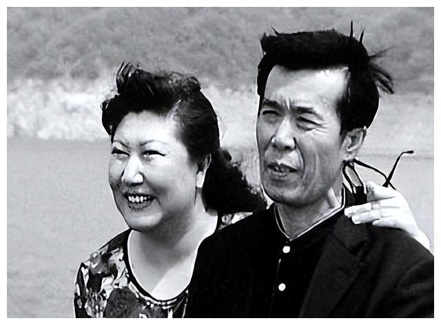 高秀敏|“东北铁三角”高秀敏:与有妇之夫同居14年,至死没和赵本山和解