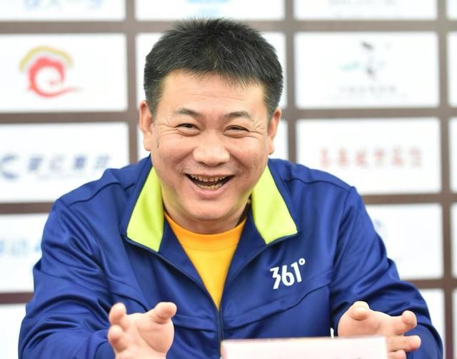 蔡斌|蔡斌解释接手中国女排的原因！透露新计划，2022年国家队目标公布