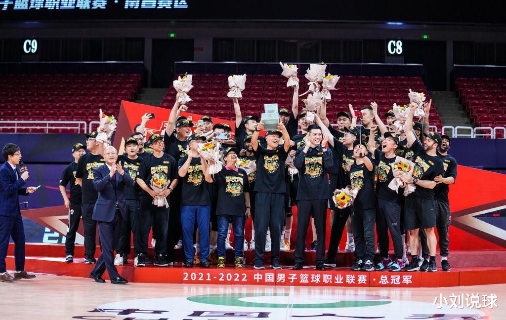 徐长锁|晚上9点！CBA换帅潮继续，徐长锁或是第7位，球迷们终于等到