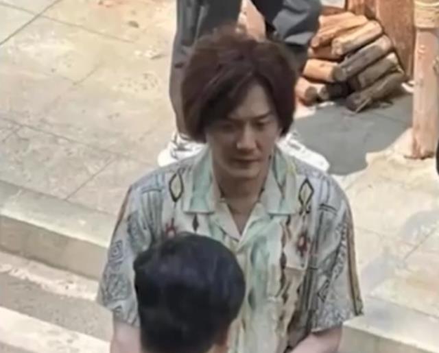 冯绍峰|冯绍峰脸色憔悴身体暴瘦，透露离婚原因，网友：太伤人！