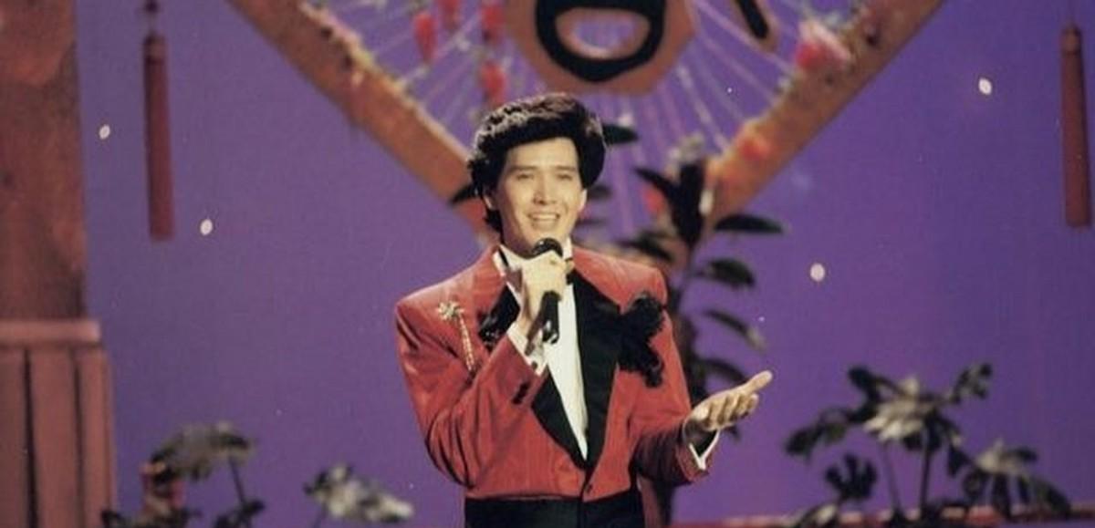 费翔|中国“第一美男”独居生活曝光：不结婚不生子，唯有2只猫作伴