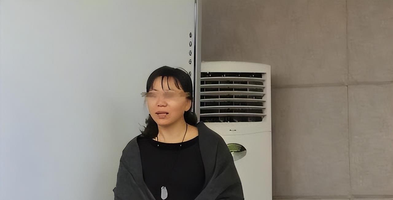 唐山师范学院一退休女教授“翻车”,诋毁国人,不配为人师表