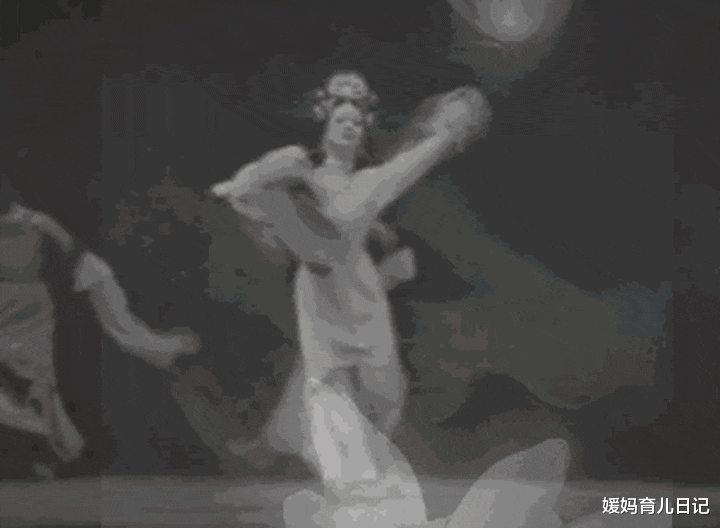 刘亦菲|刘亦菲妈妈62岁照片，状态惊艳，自律的人生更精彩