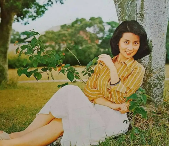 林凤娇|22年后，再看林凤娇婚姻，才明白她原谅成龙是最好的选择