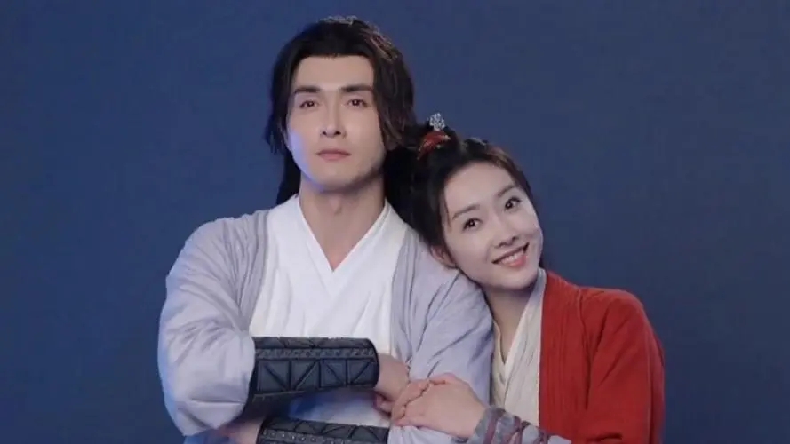 高伟光|高伟光被曝带宣璐为妈妈庆生？俊男美女很般配，吃饭画面超有爱