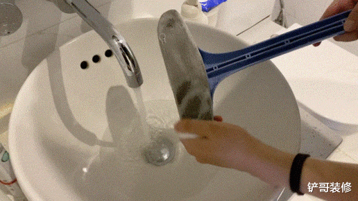 年轻人开始流行“糊弄式做家务”,只有尝试过,才能明白有多爽