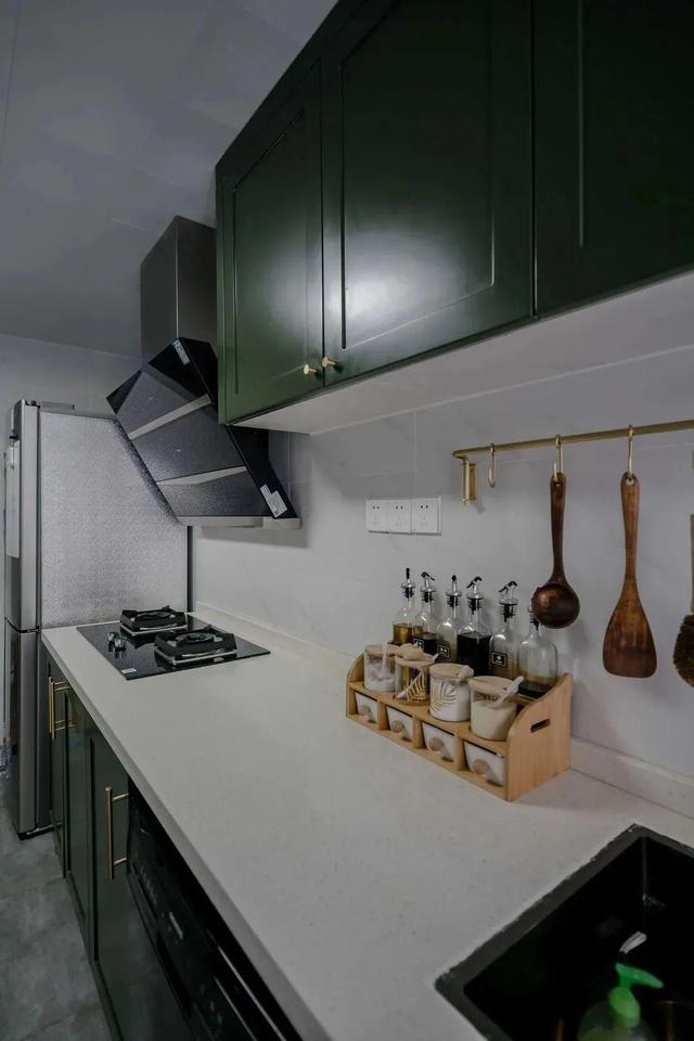 85㎡复古两居室,文艺气息浓厚,放眼望去家里全是美景!