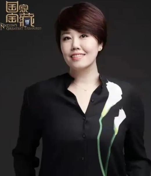 蔡明|圈内人士曝春晚详情，透露今年审核格外严，半个娱乐圈艺人被pass