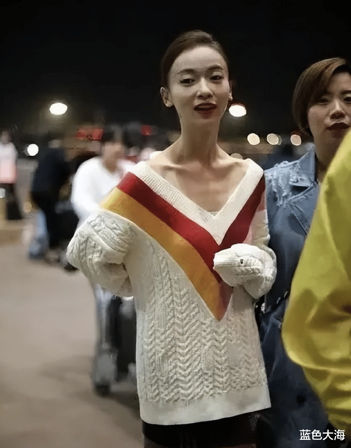 痘痘 10位有“上镜脸”的女星，真人干瘪黑瘦，荧幕上艳光四射，反差大
