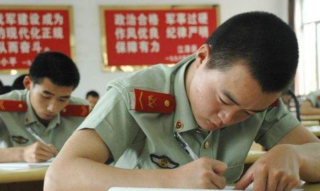 招聘|“空工大”公开招聘文职,月薪1万1还带编制,面试通过就可上岗