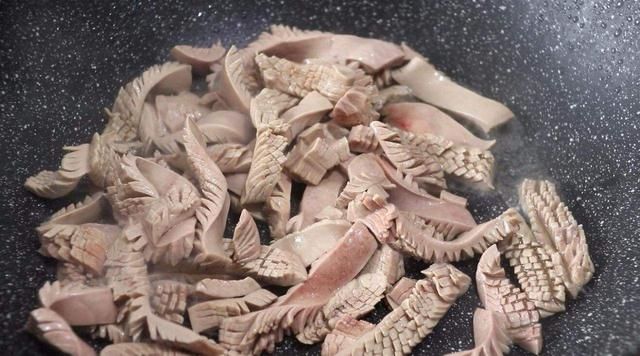 末伏天，是男人进补黄金期，分享3道“扶阳菜”，腰板硬朗更有劲