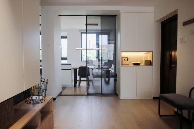 为家居做减法，给人生做加法，感受平衡自然的生活本质