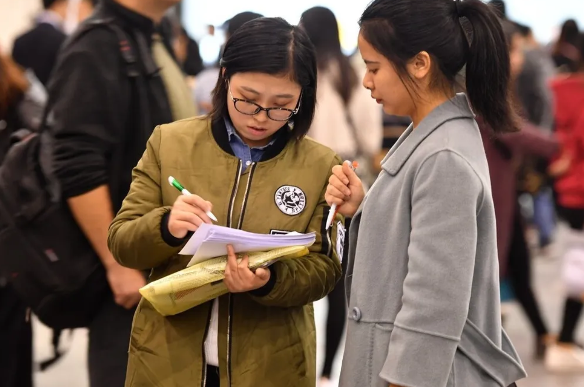 大学|什么年代了还瞧不起民办大学?考上这两个专业,就业前景很可观