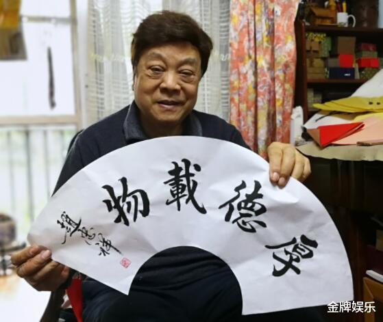 赵忠祥|赵忠祥80周年冥诞惹争议！该不该立塑像，让网友们吵成一团