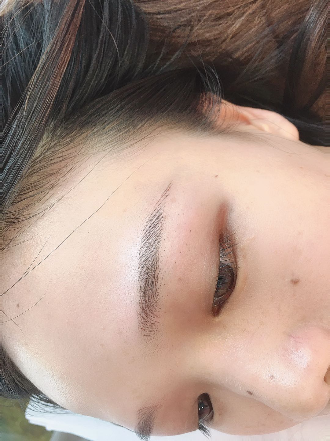蒋欣 方脸选对眉形，高级感倍增！方脸女生如何选眉形改变风格