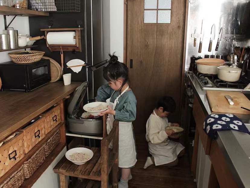 日本主妇带两个孩子回乡下生活，打造自然原木之家，活成无数人羡慕的样子
