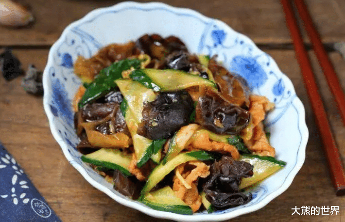 建议大家:这“3菜1汤”要多吃,滋补润燥,抵御寒冷,吃得舒服