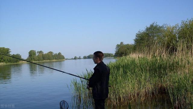 鲢鳙|秋季野钓鲢鳙,和夏天有什么区别?做好这些调整,抓住上鱼黄金期