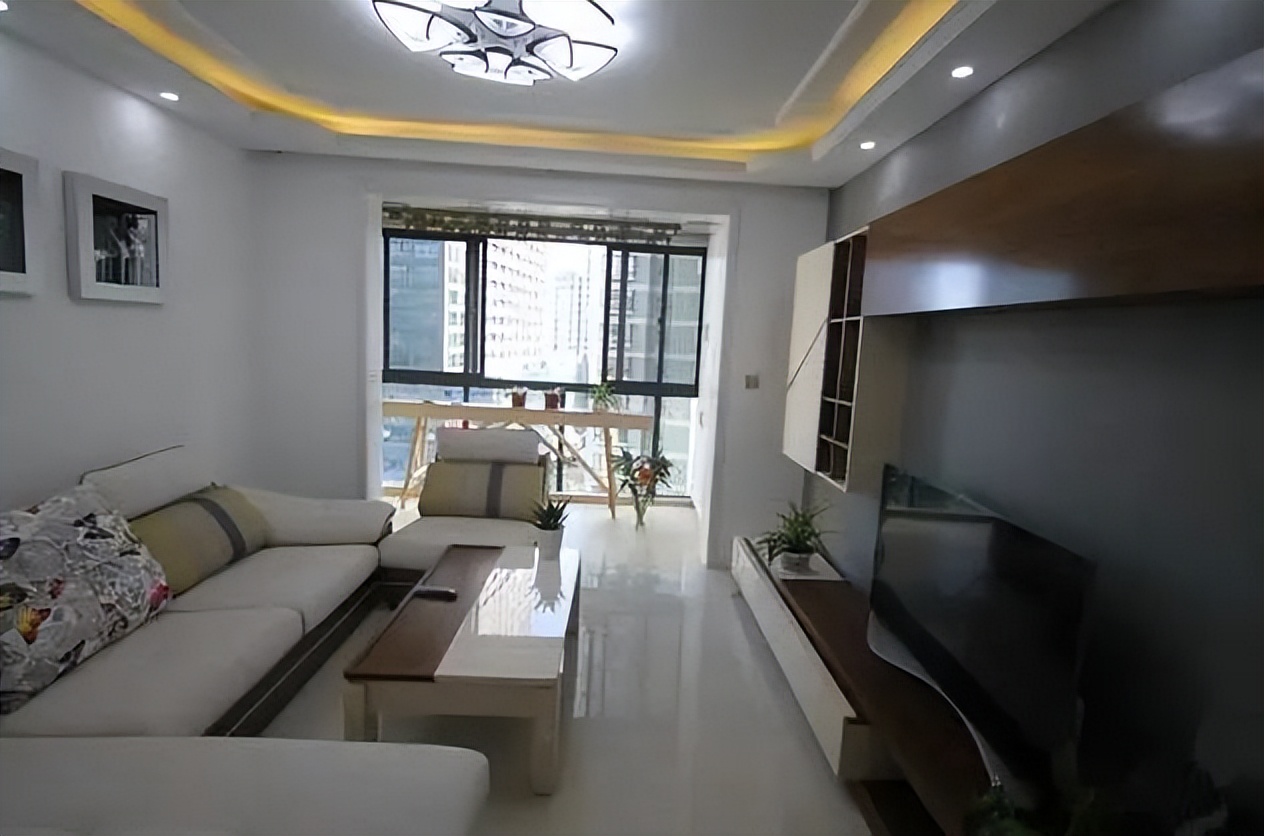 新房装修的柜子打太多了,亲戚一直都笑我们,这真的很搞笑吗