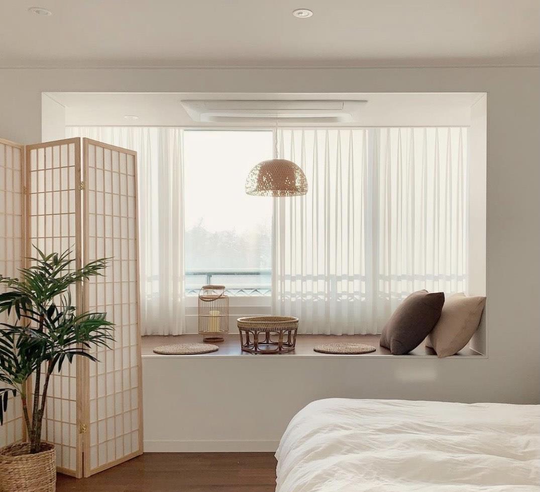 韩国25岁女主坚持“低欲生活”,全屋极简风十足,家居氛围美极了