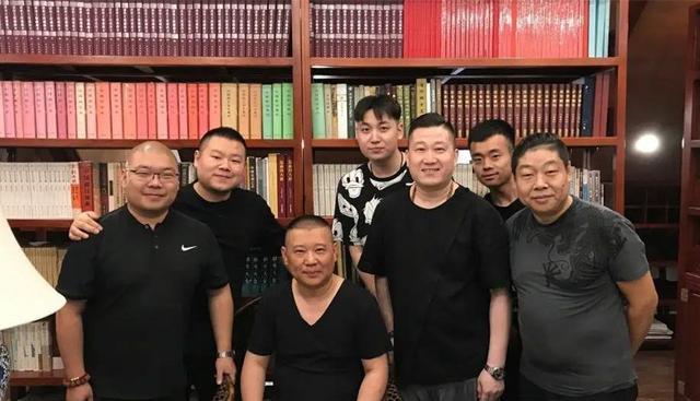 二哥|德云社大哥冯照洋发文,喊话二哥刘筱亭,粉丝:这才是梦幻联动