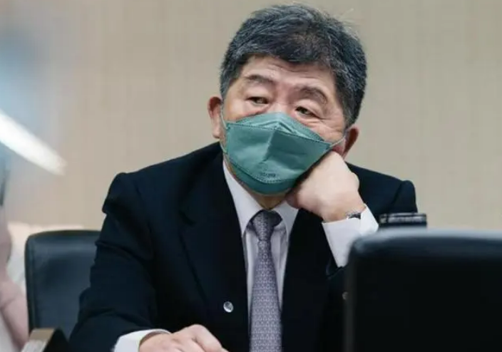台当局2024年会垮台?岛内资深媒体人:因为新冠疫苗