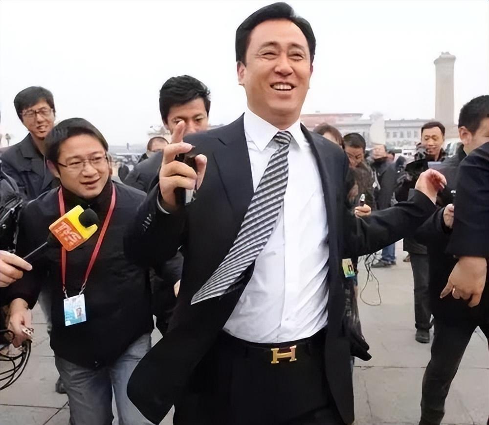 汽车|扑朔迷离的许家印跳楼闹剧,可能是一场应景表演