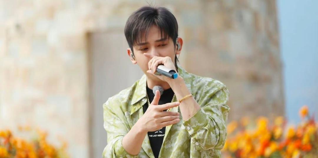 王鸿薇|《奔跑吧特别季》第三期路透，飞行嘉宾都是歌手，常驻嘉宾缺一人