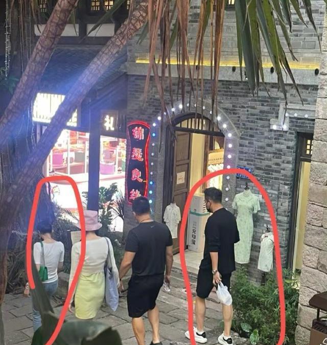 汪小菲|汪小菲和张颖颖感情升温，张兰泼冷水，网友：儿大不由娘！