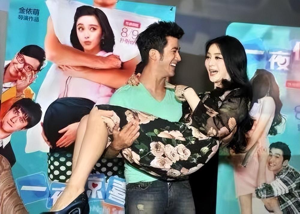 李治廷|李治廷与女友街头散步，女方身材火辣颜值高，相恋近3年感情稳定