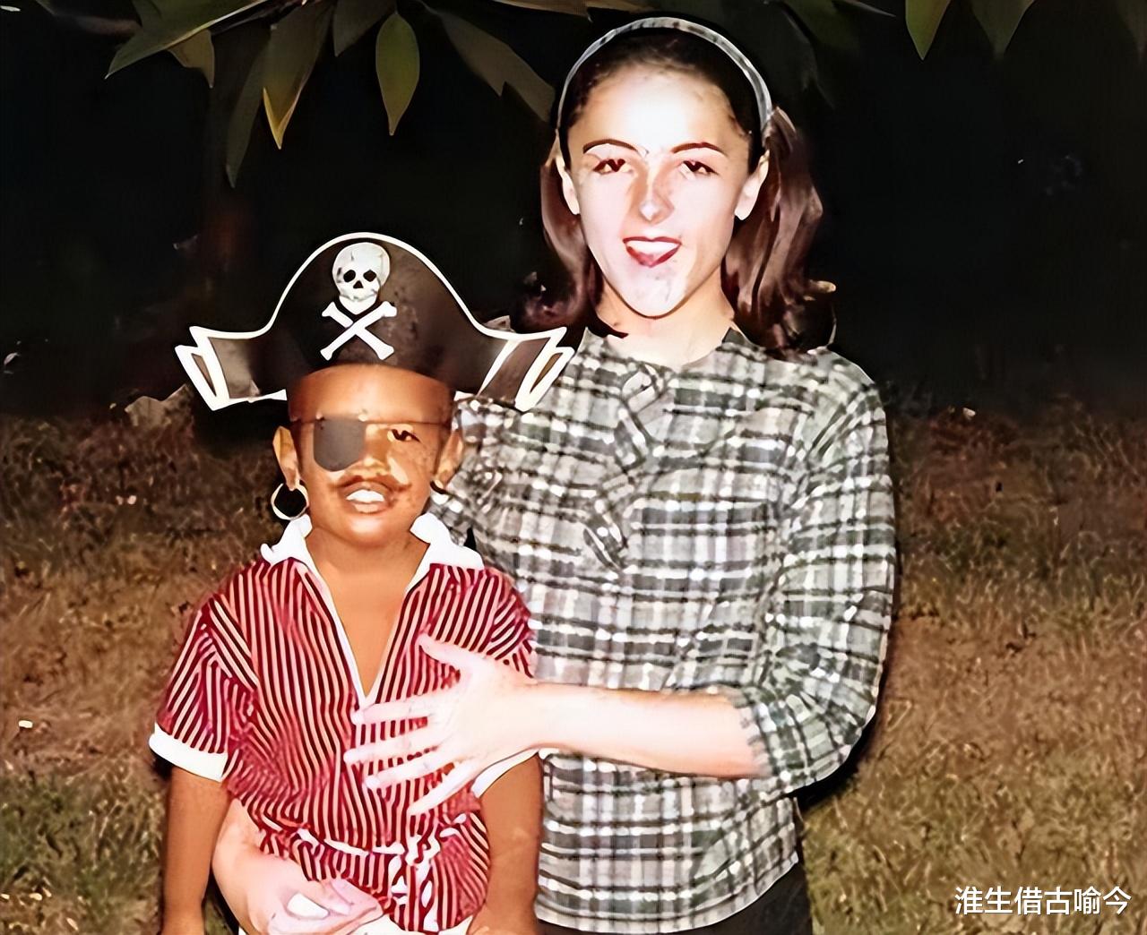 奥巴马|奥巴马苦命的母亲：18岁嫁黑人被弃，二段婚姻失败，53岁患癌去世