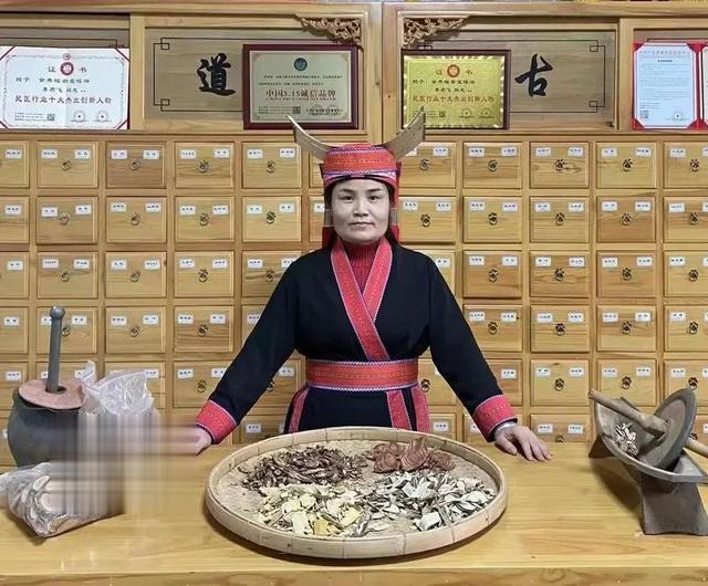 |热水泡脚加一物,3天逼出体内湿气!可惜很少人知道