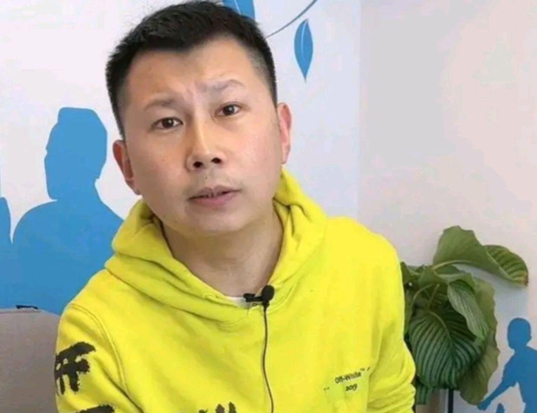何云伟和李菁为啥分开？说是理念不同，离开郭德纲时也这么说