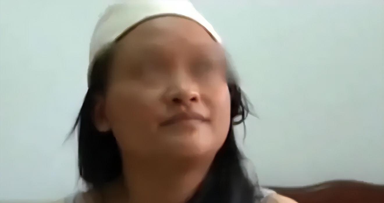 2013年重庆一女博士流浪街头,身怀六甲且精神失常,她经历了啥?