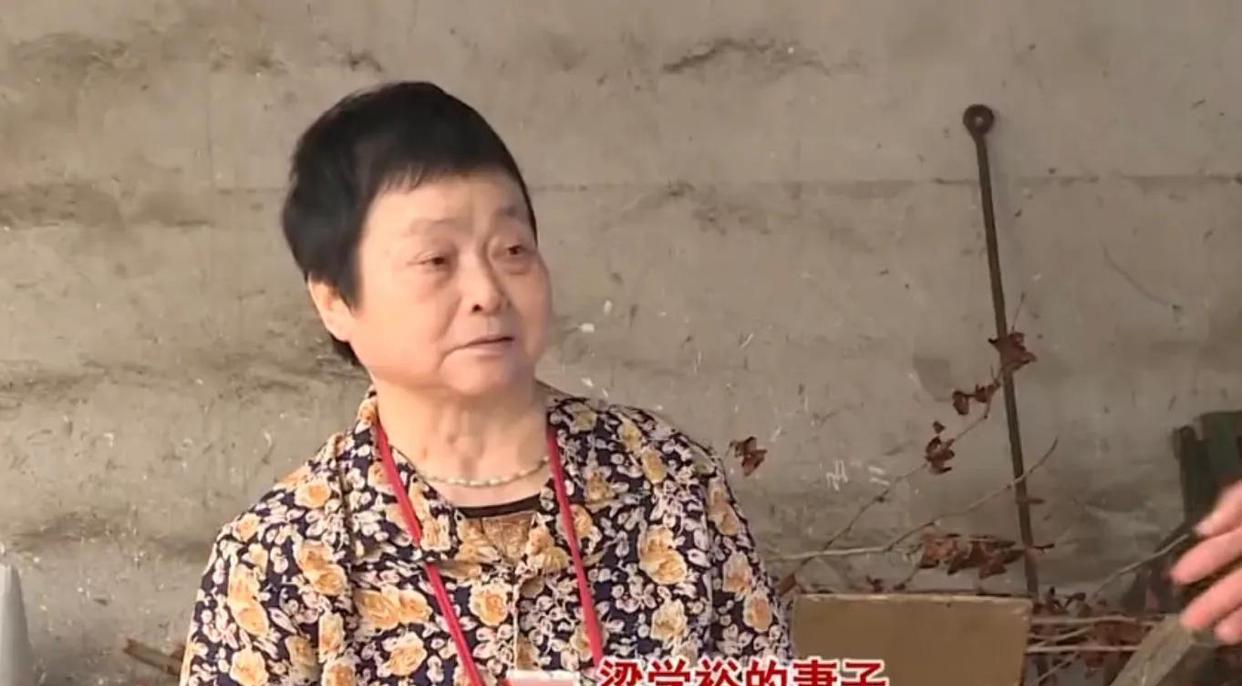 七旬老人绯闻不断,儿子因怕父亲有私生子争夺财产,将其告上法庭