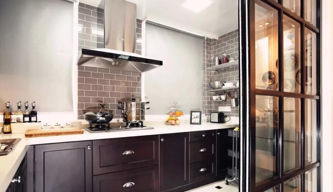 听说表哥装新房花了30多万，只看玄关，就知道这话不假！